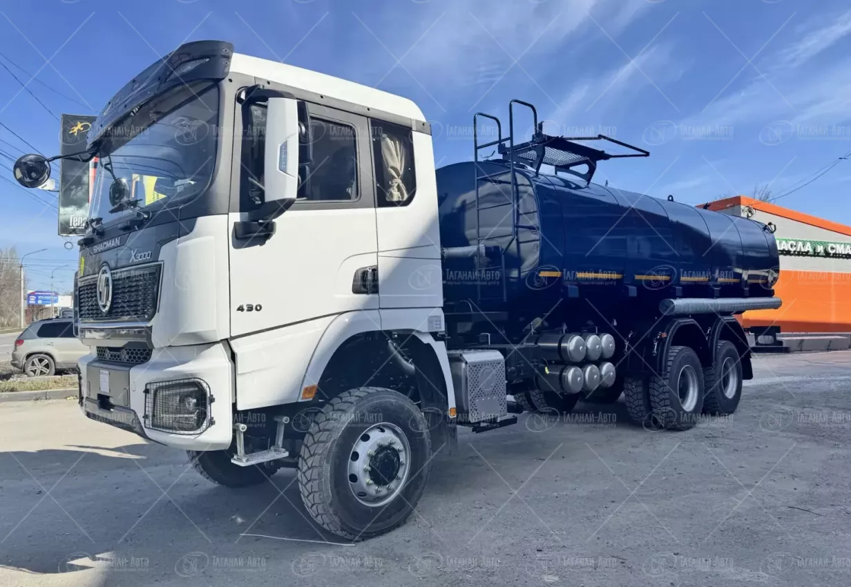 Автоцистерна для технической воды АЦВТ-20 на шасси Shacman X3000