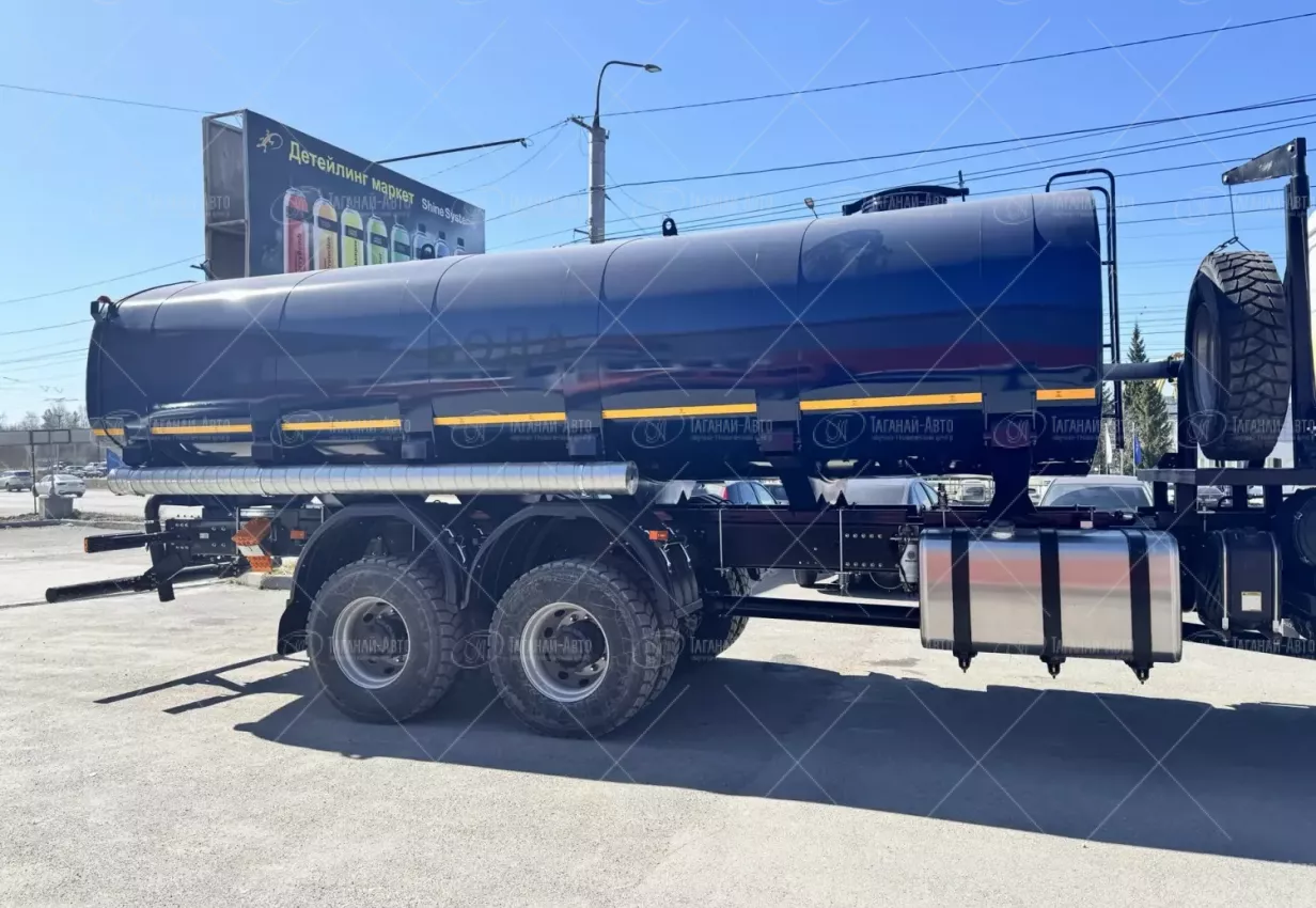 Автоцистерна для технической воды АЦВТ-20 на шасси Shacman X3000