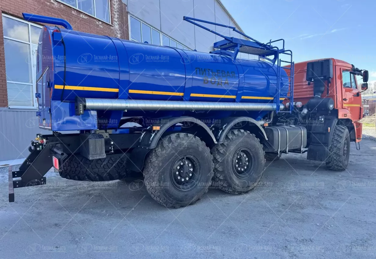 Автоцистерна для питьевой воды АЦПТ-8 на шасси Камаз 43118