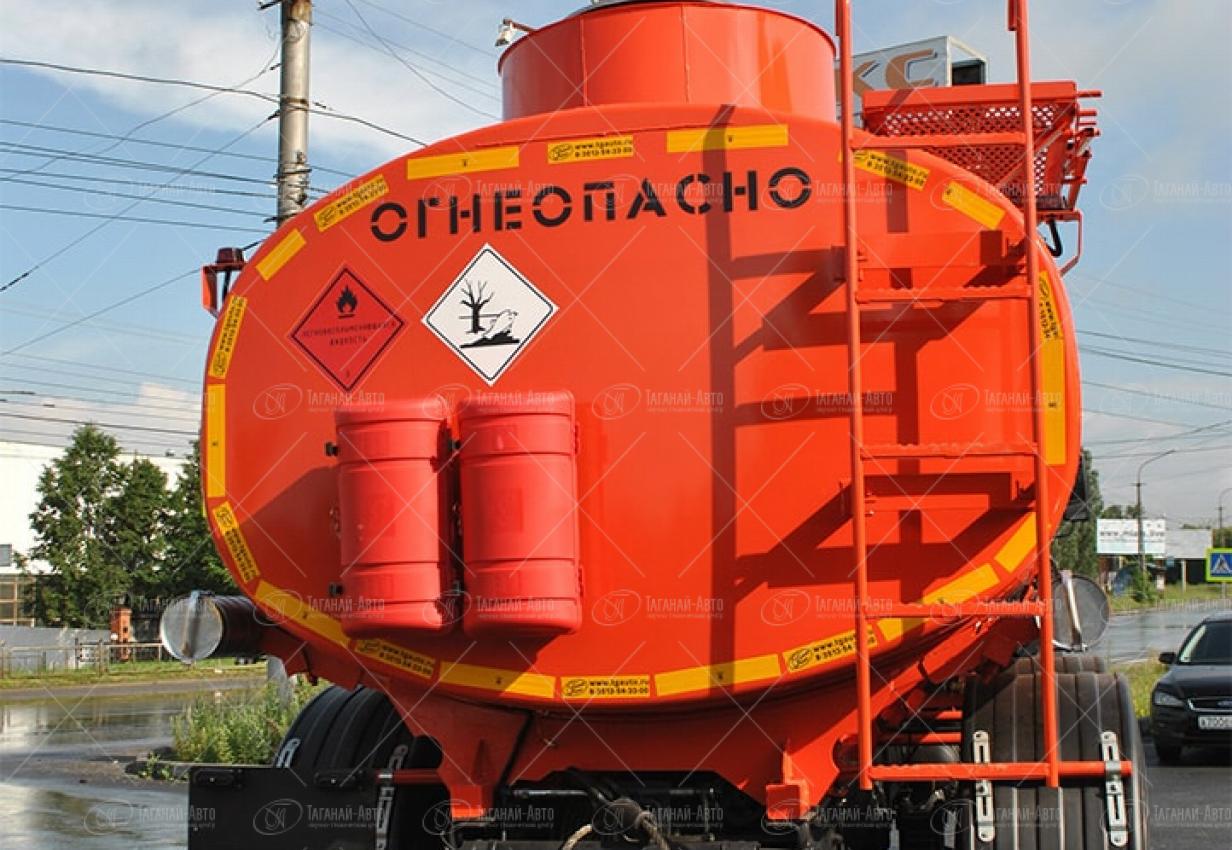 Бензовоз АЦ-10 Урал 4320-61Е5 для светлых ГСМ купить от производителя