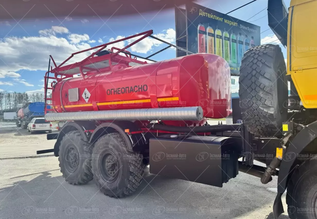 Автотопливозаправщик АТЗ-10 на шасси Камаз 43118 Роснефть