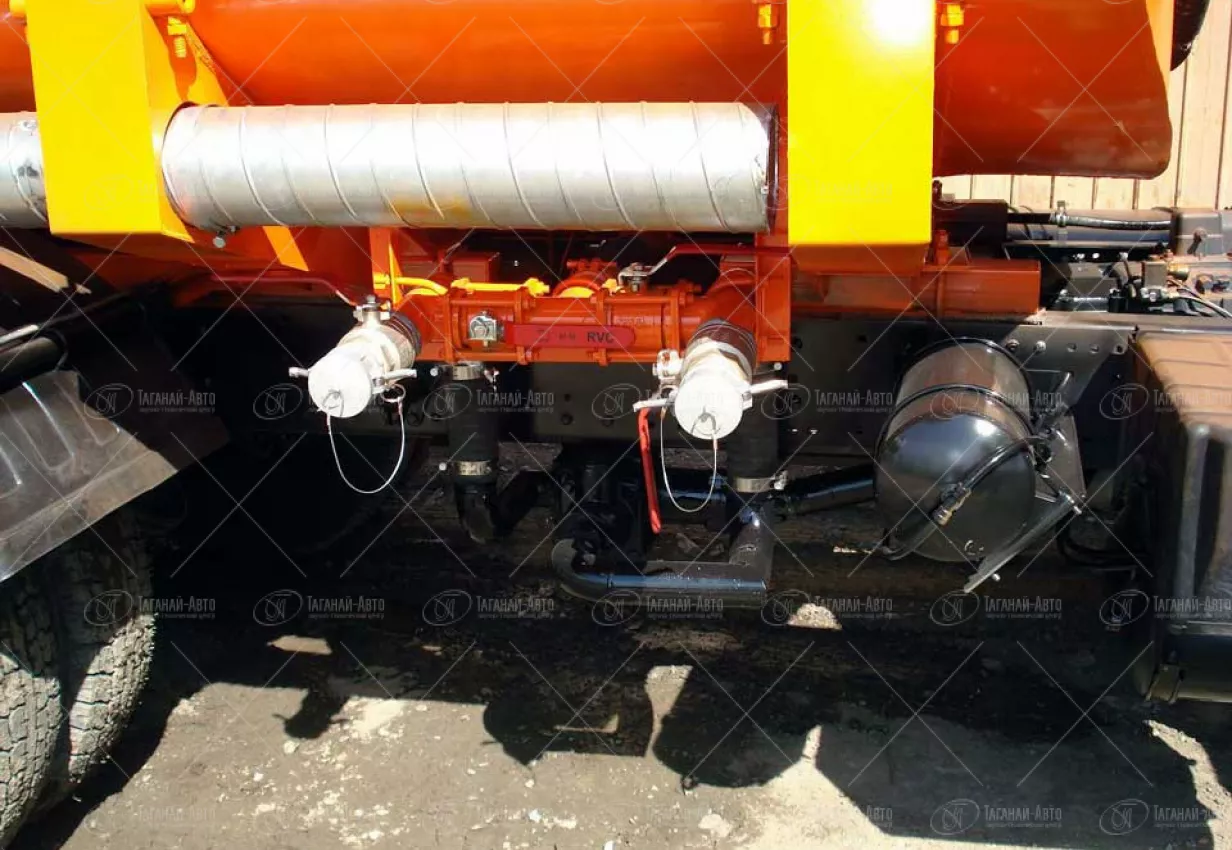 Бензовоз АЦ-12 Камаз 65115-50 для светлых ГСМ купить от производителя