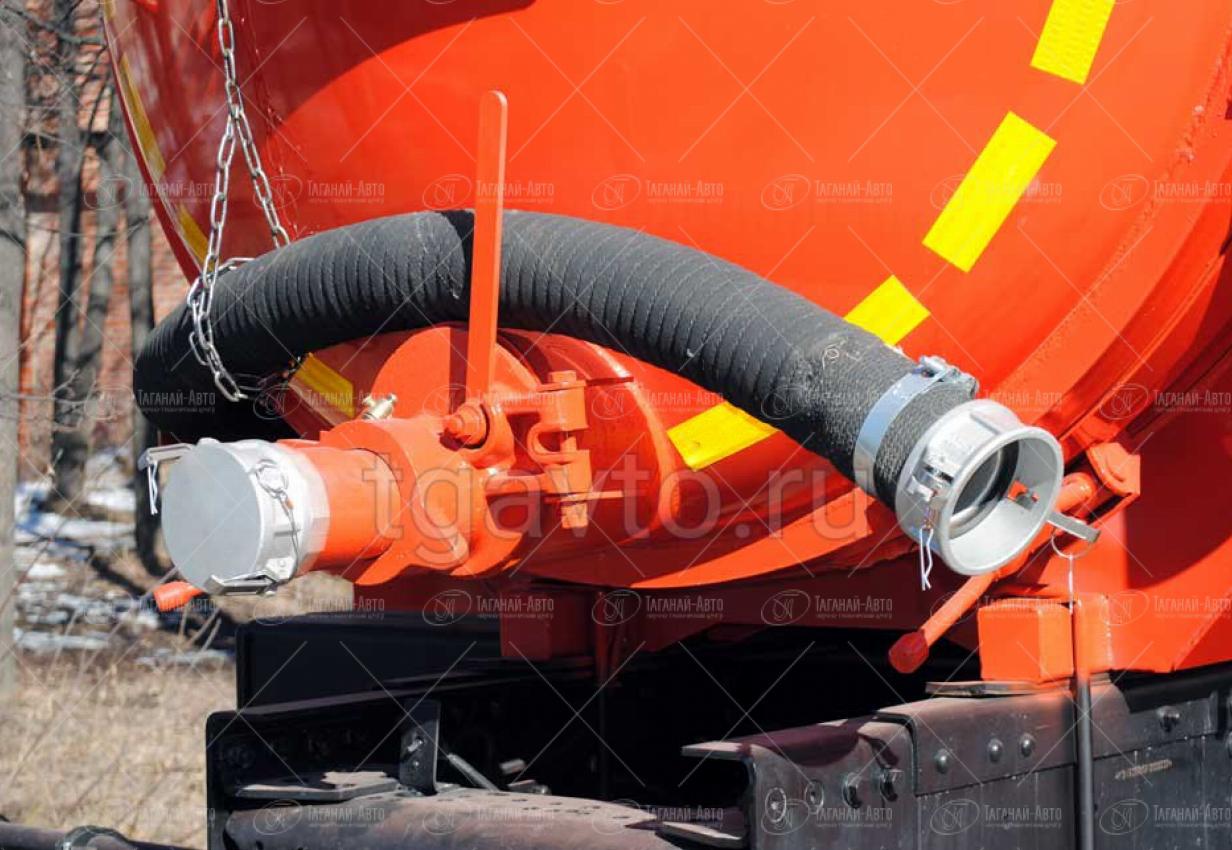 Автоцистерна вакуумная АКН-18 МАЗ 6317X5 купить от производителя
