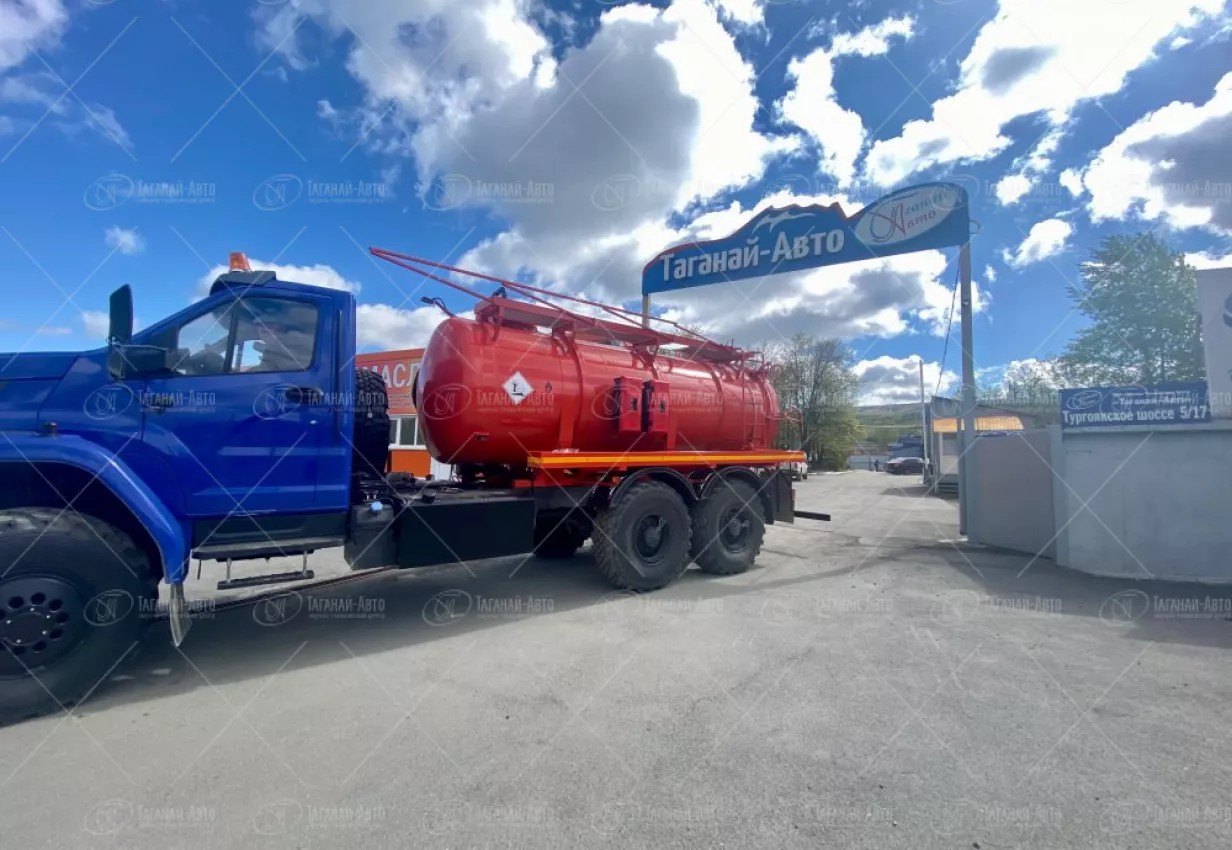 Автоцистерна нефтепромысловая АКН-10 Урал 4320-6952-72Е5Г38 купить от производителя