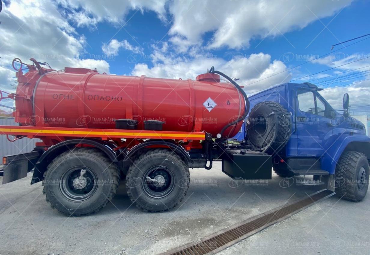 Автоцистерна нефтепромысловая АКН-10 Урал 4320-6952-72Е5Г38 купить от производителя