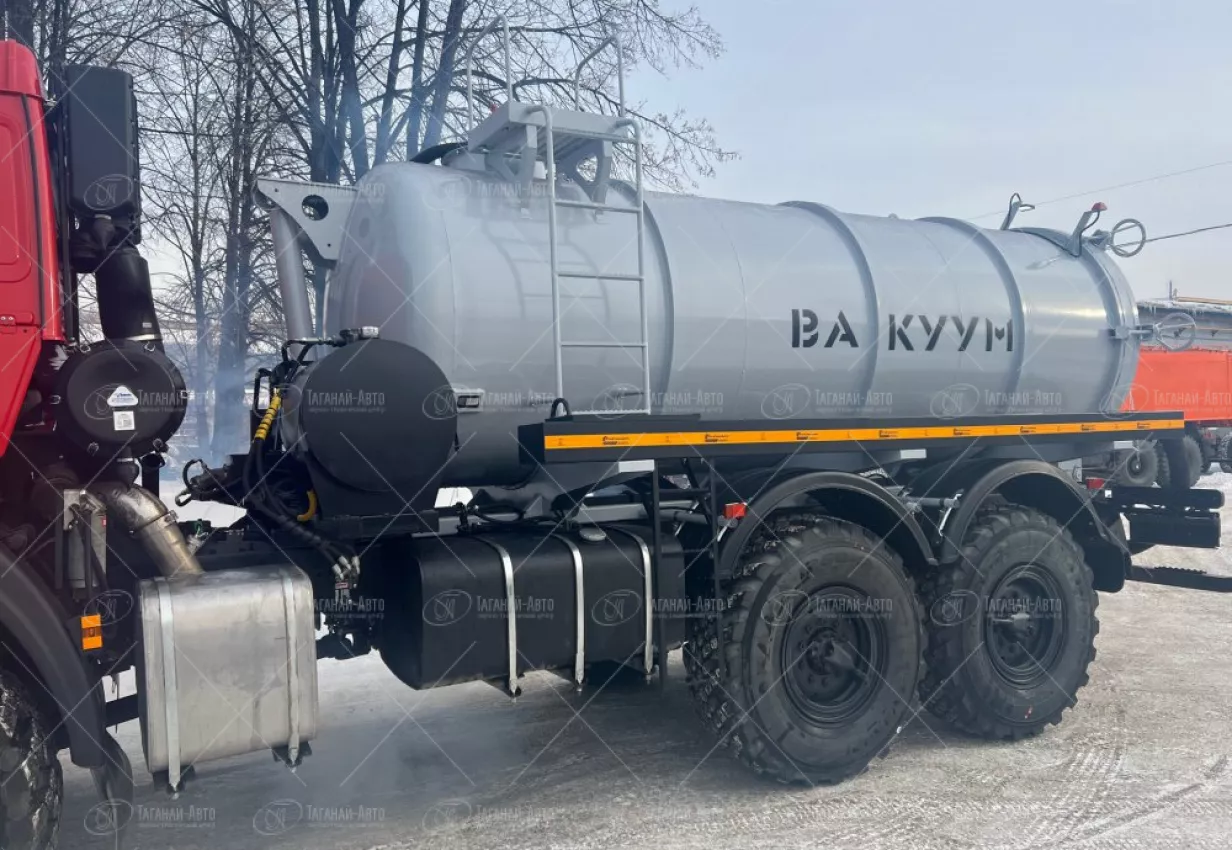 Вакуумная машина самосвальная МВС-10 Камаз 43118-50 купить от производителя