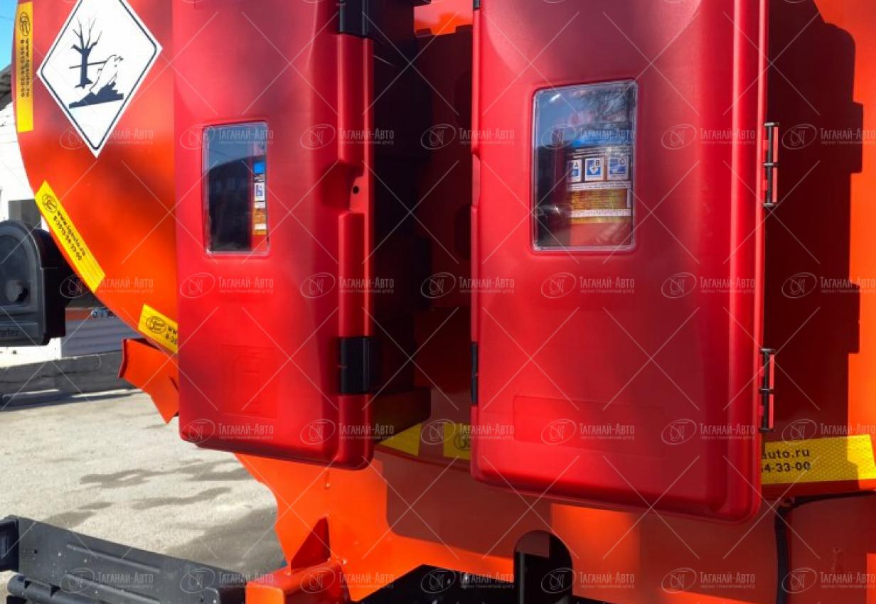 Автотопливомаслозаправщик АТМЗ-11 на шасси Камаз 65115-50 купить от производителя