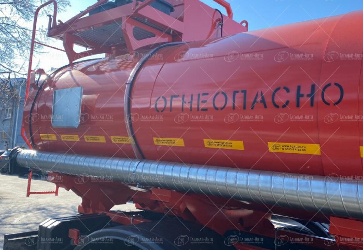 Автотопливомаслозаправщик АТМЗ-11 на шасси Камаз 65115-50 купить от производителя