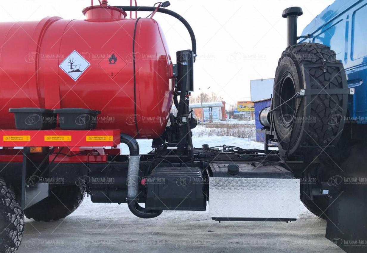 Автоцистерна вакуумная АКН-10 ОД Урал 4320-4972-80Е5 купить от производителя