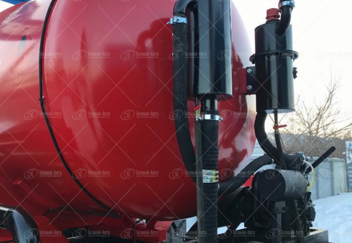 Автоцистерна вакуумная АКН-10 ОД Урал 4320-4972-80Е5 купить от производителя