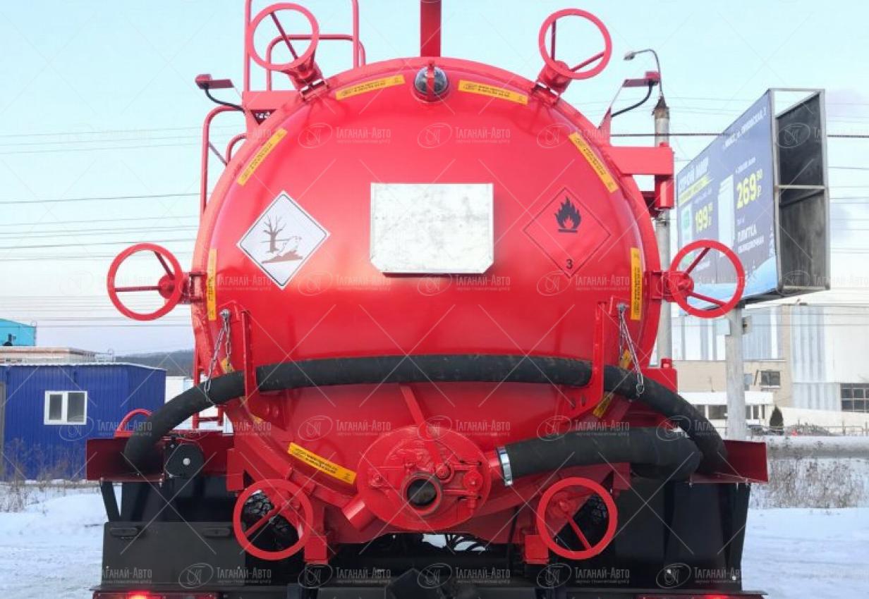 Автоцистерна вакуумная АКН-10 ОД Урал 4320-4972-80Е5 купить от производителя