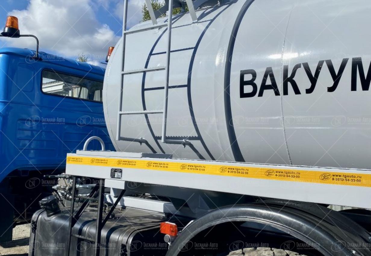 Машина вакуумная самосвальная МВС-10 на шасси Урал 4320-60Е5 купить от производителя