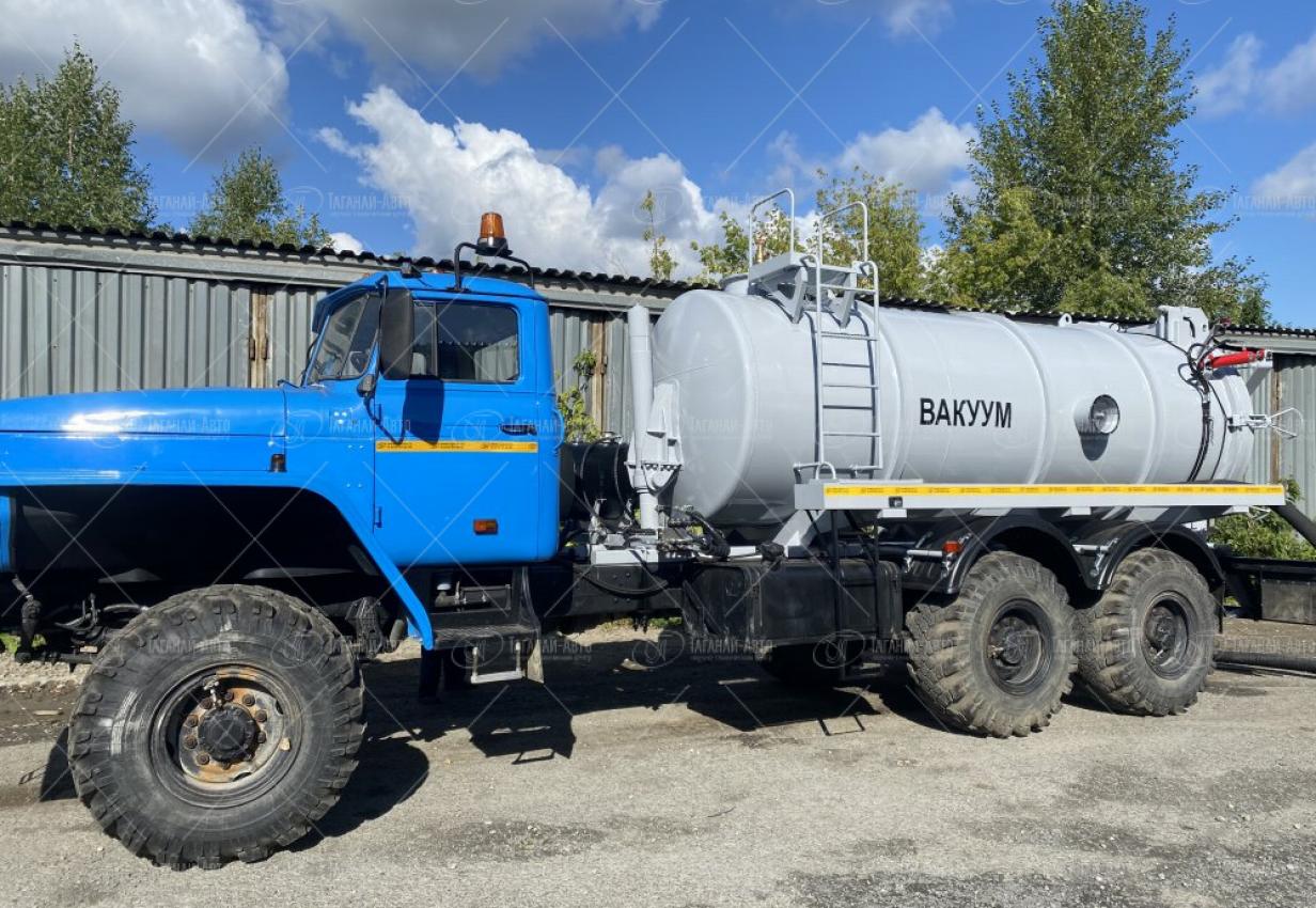 Машина вакуумная самосвальная МВС-10 на шасси Урал 4320-60Е5 купить от производителя