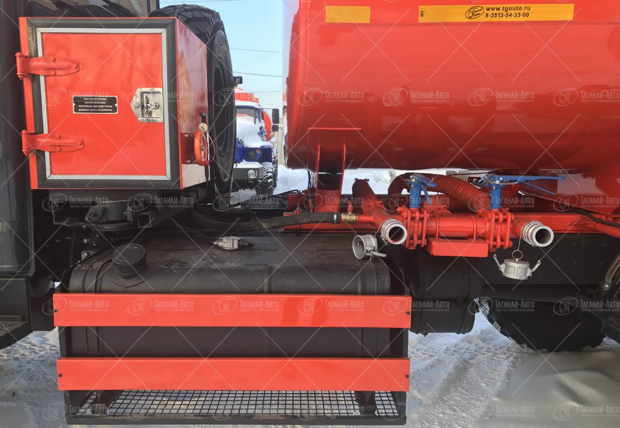 Автотопливозаправщик АТЗ-12 Урал NEXT 5557-6152-72Г38 купить от производителя
