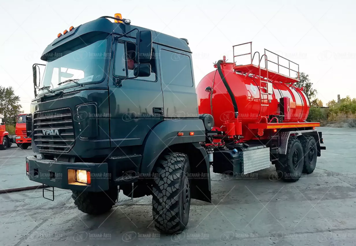 Автоцистерна вакуумная АКН-10 Урал 5557-80М купить от производителя