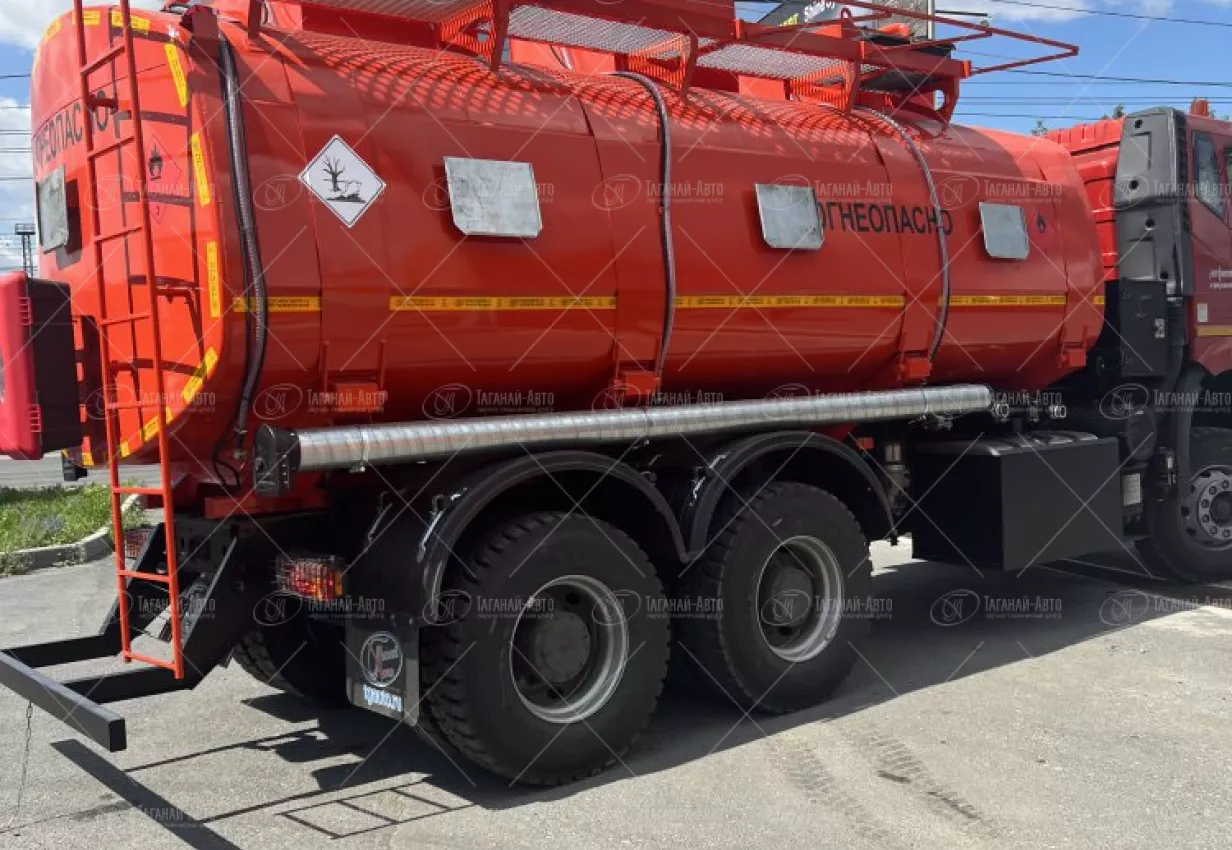 Автотопливозаправщик АТЗ-20/3 на шасси FAW J6 6х4 купить от производителя
