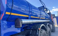 Автоцистерна для питьевой воды АЦПТ-8 на шасси Камаз 43118