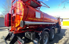 Автотопливомаслозаправщик АТМЗ-11 на шасси Камаз 65115-50 купить от производителя