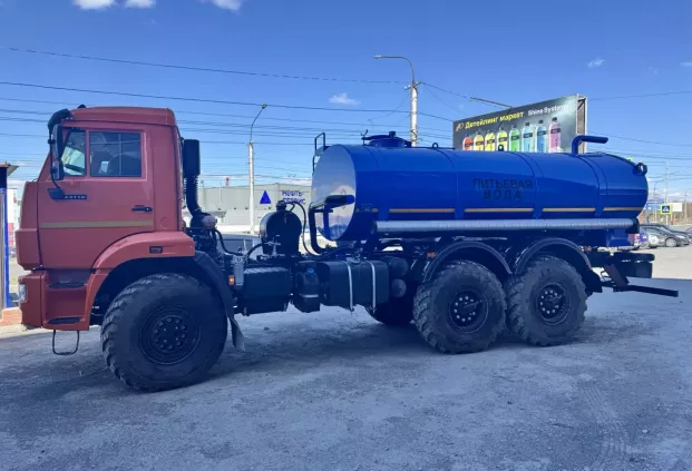 Автоцистерна для питьевой воды АЦПТ-8 на шасси Камаз 43118