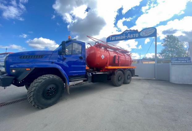 Автоцистерна нефтепромысловая АКН-10 Урал 4320-6952-72Е5Г38 купить от производителя